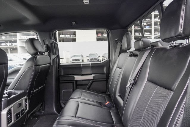 2020 Ford F-150 Lariat 12