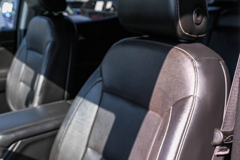 Thumbnail: 2019 GMC Acadia - 25