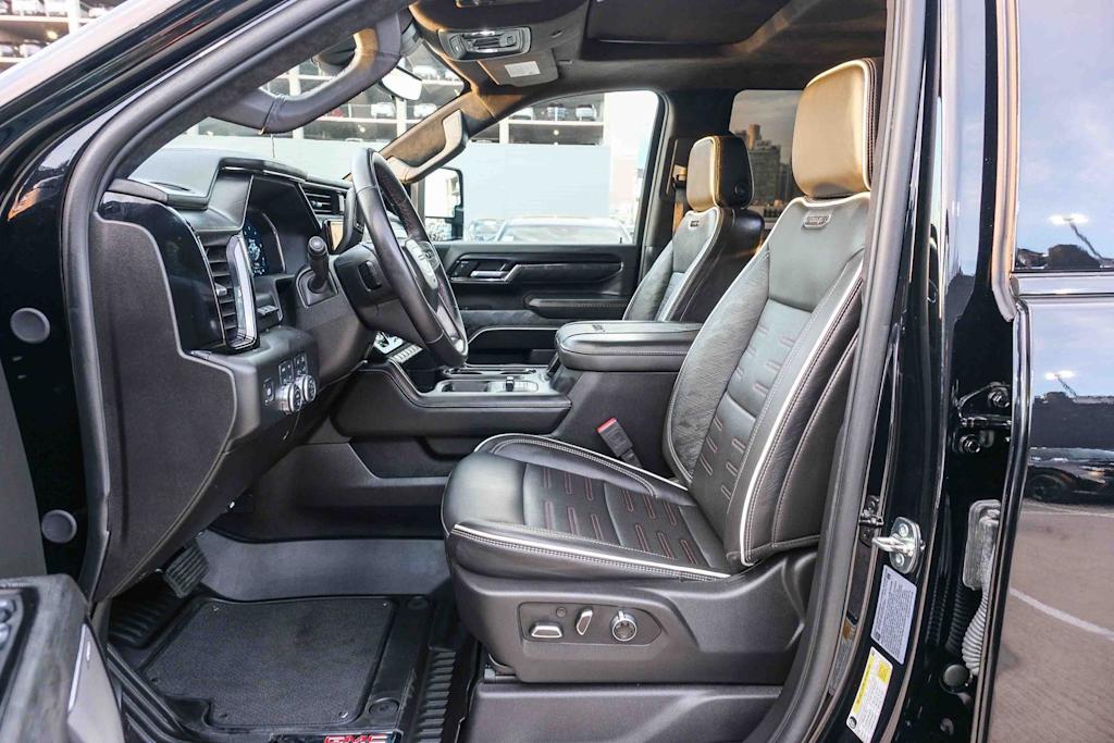Thumbnail: 2025 GMC Sierra 2500 - 10