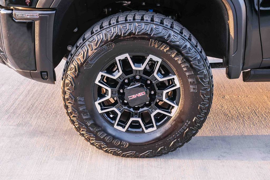 Thumbnail: 2025 GMC Sierra 2500 - 21