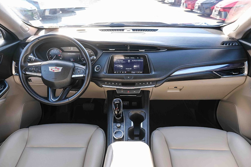 Thumbnail: 2023 Cadillac XT4 - 2