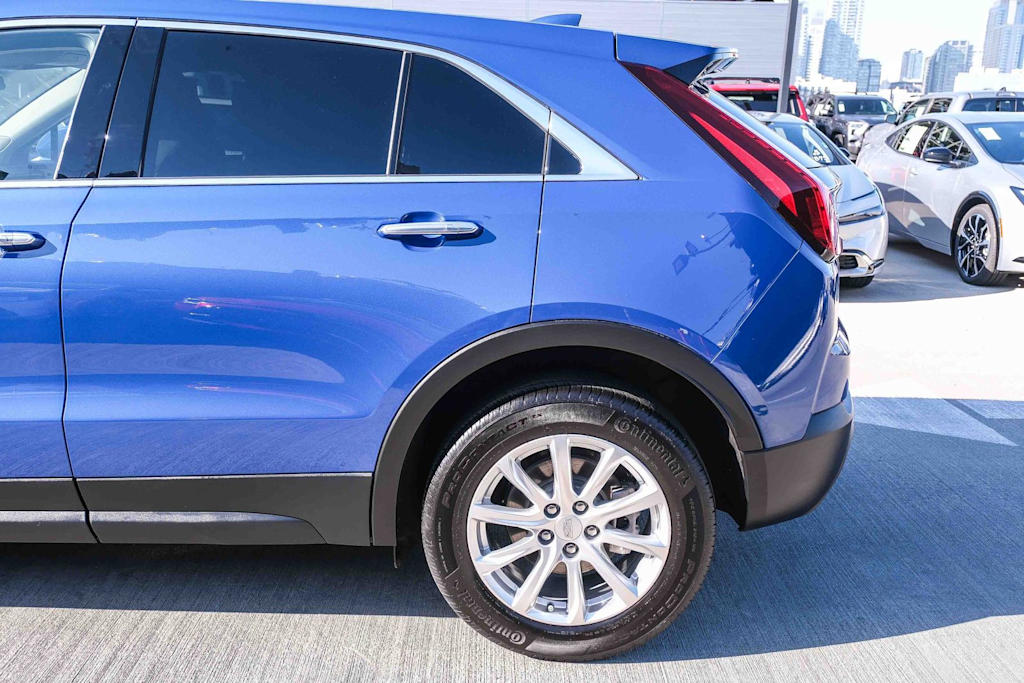 Thumbnail: 2023 Cadillac XT4 - 6