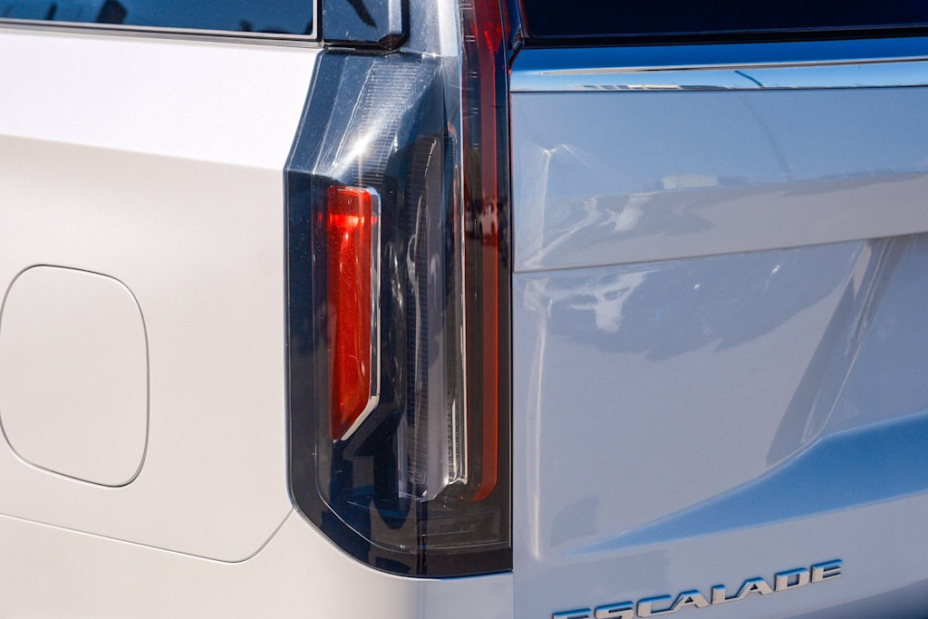 Thumbnail: 2023 Cadillac Escalade - 19