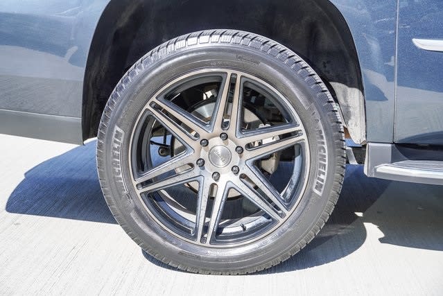 2019 Cadillac Escalade ESV Luxury 19
