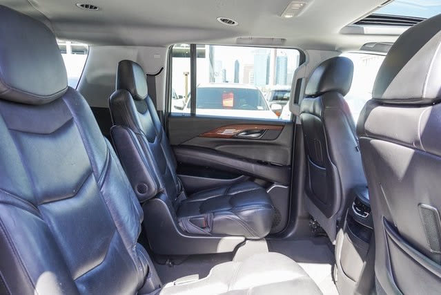 2019 Cadillac Escalade ESV Luxury 11