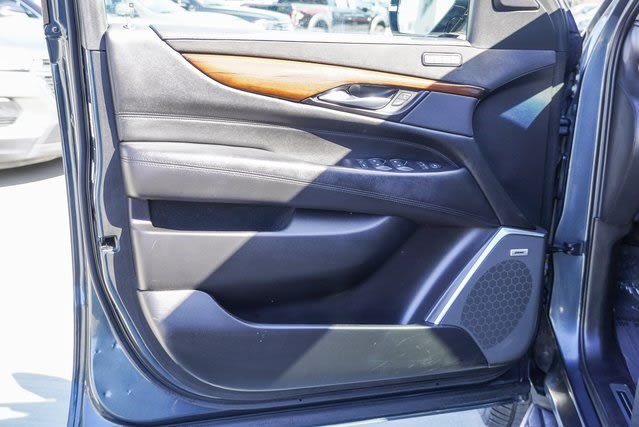2019 Cadillac Escalade ESV Luxury 24