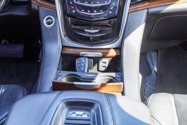 2019 Cadillac Escalade ESV Luxury 13