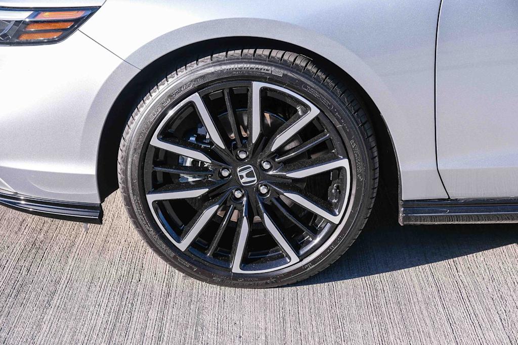 2024 Honda Accord Hybrid Touring - Photo 19