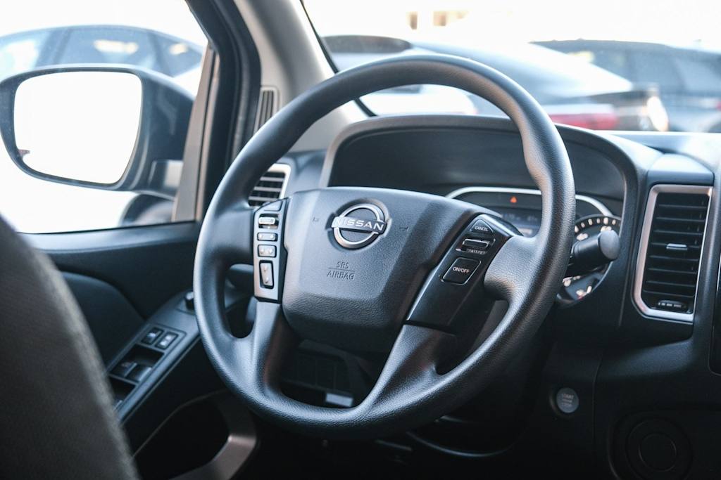 Thumbnail: 2022 Nissan Frontier - 8