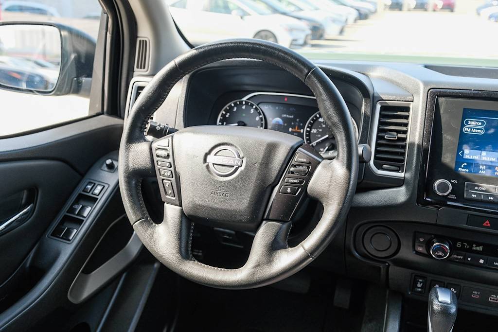 Thumbnail: 2023 Nissan Frontier - 8