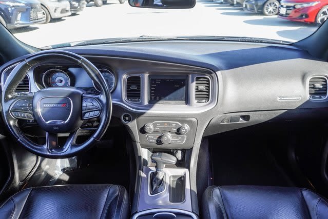 2022 Dodge Charger SXT 2