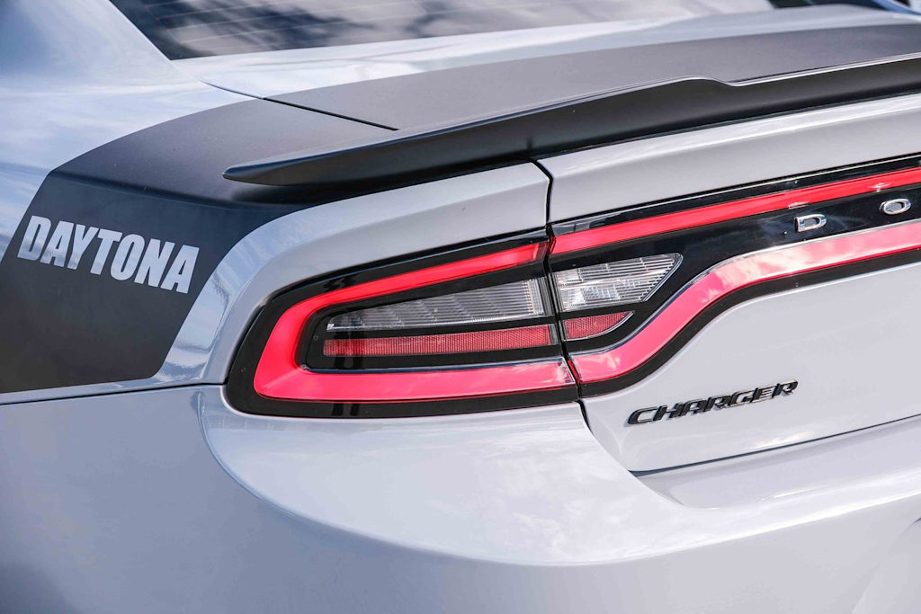 Thumbnail: 2022 Dodge Charger - 18