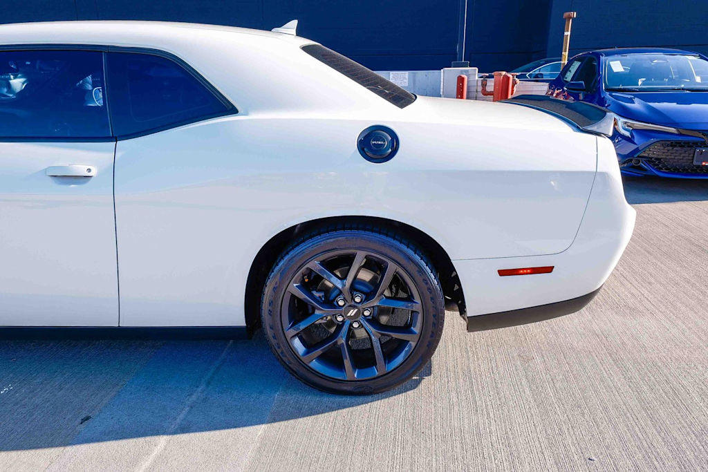 Thumbnail: 2019 Dodge Challenger - 6