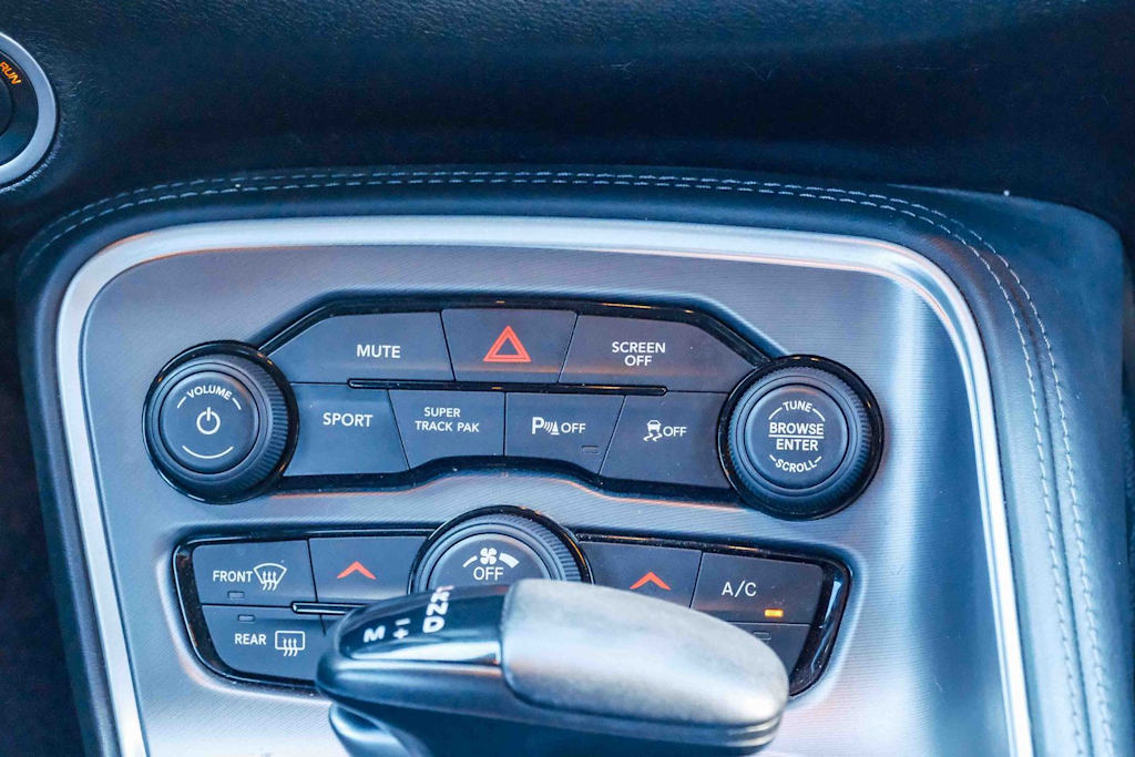 Thumbnail: 2019 Dodge Challenger - 23