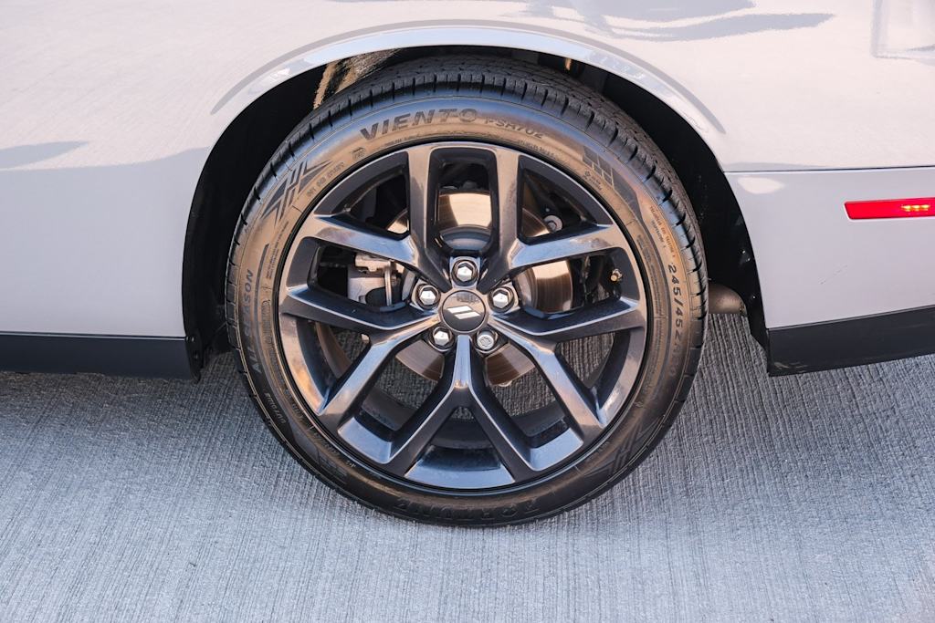 Thumbnail: 2022 Dodge Challenger - 6