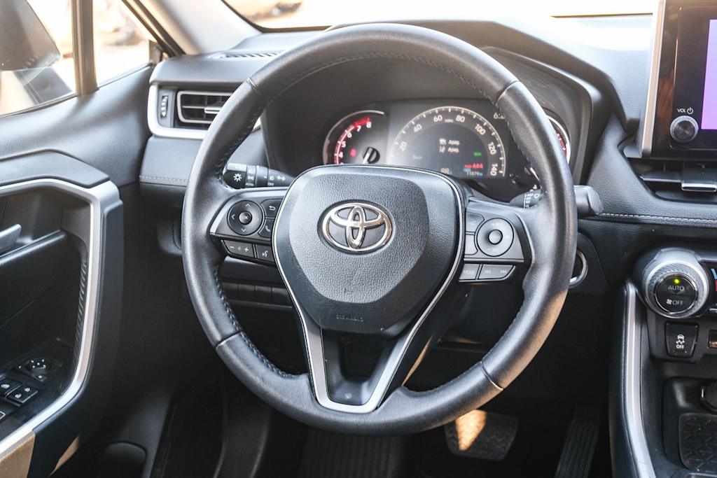 Thumbnail: 2025 Toyota RAV4 - 9