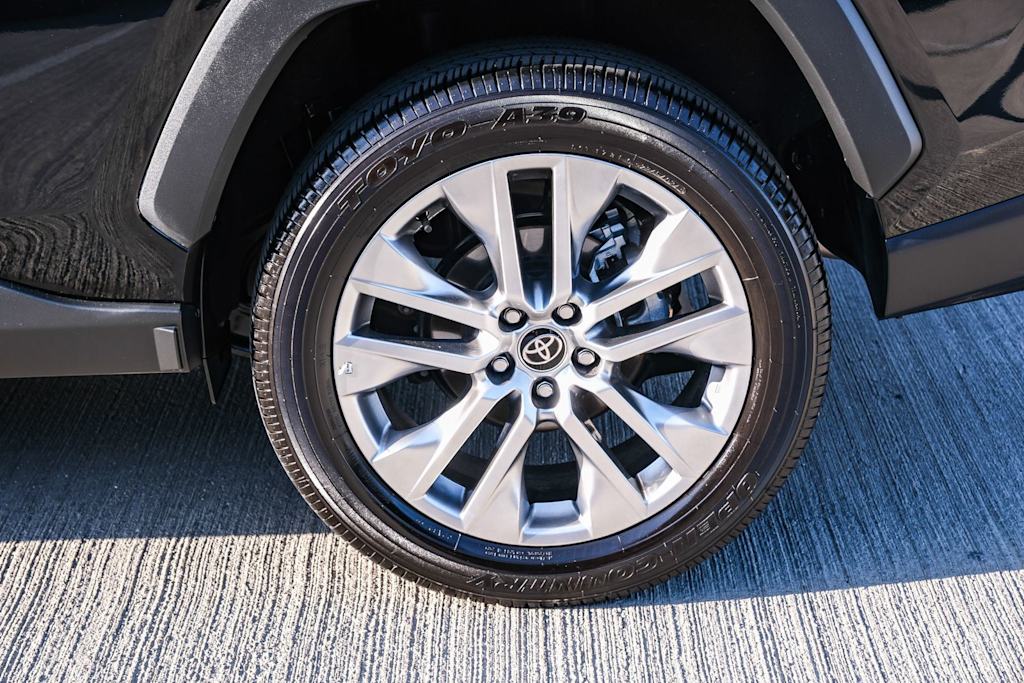 Thumbnail: 2025 Toyota RAV4 - 7