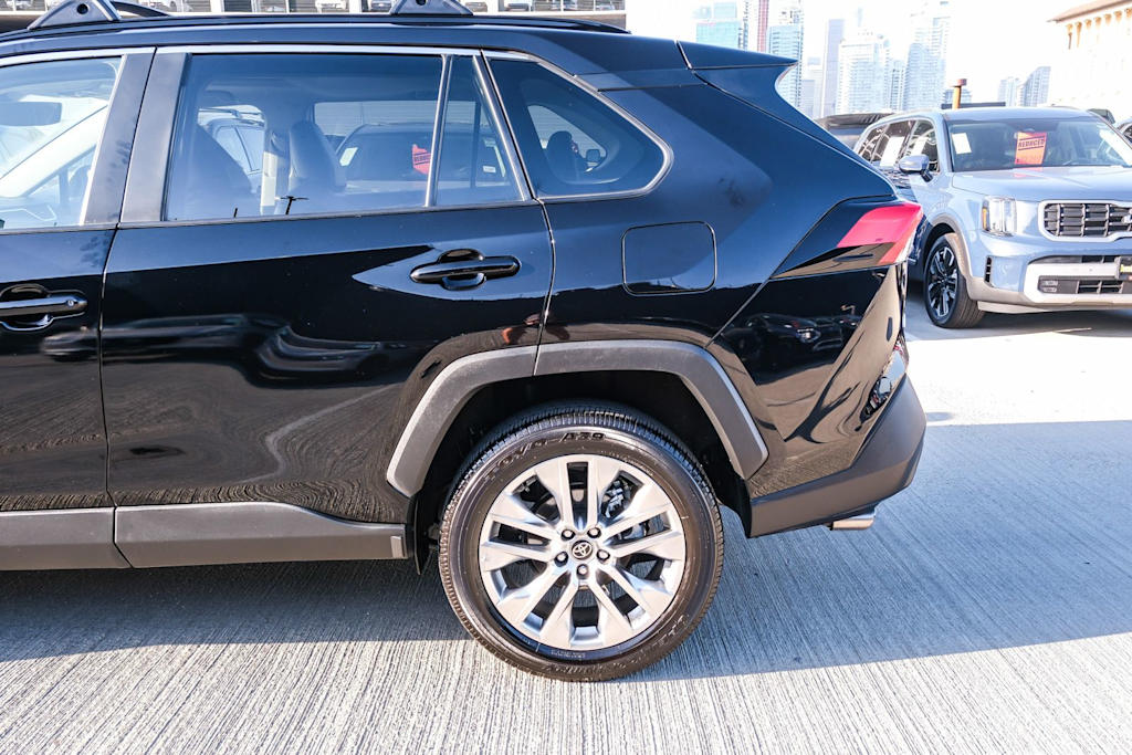 Thumbnail: 2025 Toyota RAV4 - 6