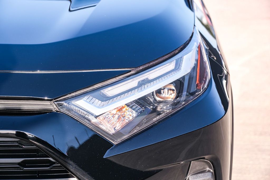 Thumbnail: 2025 Toyota RAV4 - 22