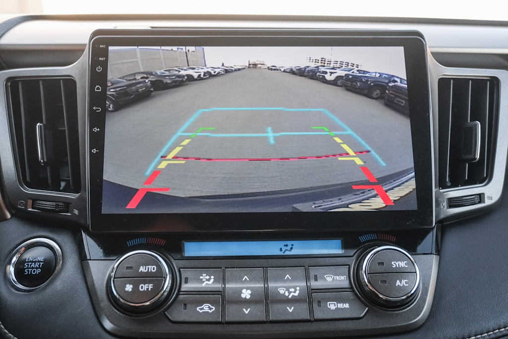 Thumbnail: 2015 Toyota RAV4 - 28