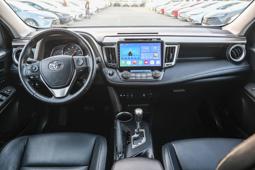 Thumbnail: 2015 Toyota RAV4 - 2