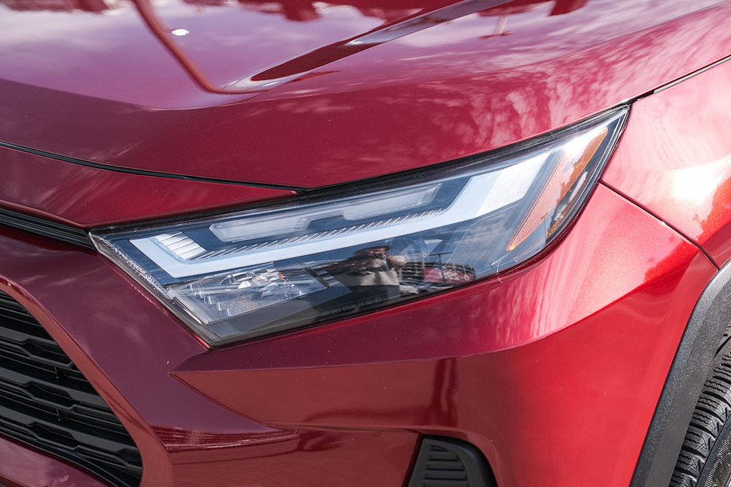 Thumbnail: 2022 Toyota RAV4 - 20