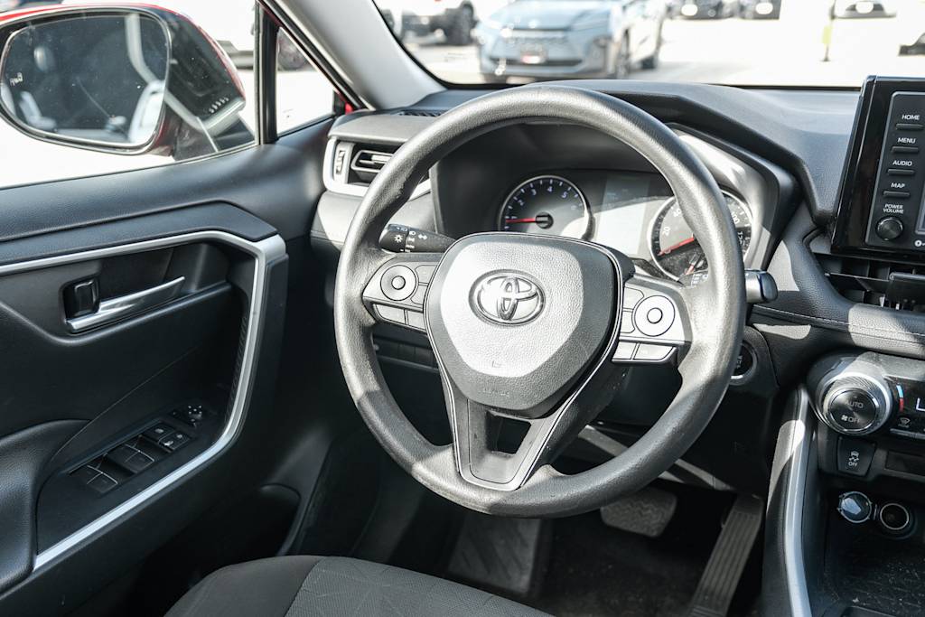 Thumbnail: 2022 Toyota RAV4 - 9