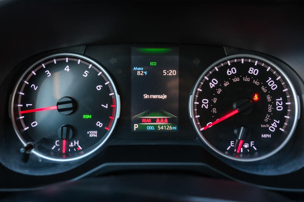 Thumbnail: 2021 Toyota RAV4 - 14