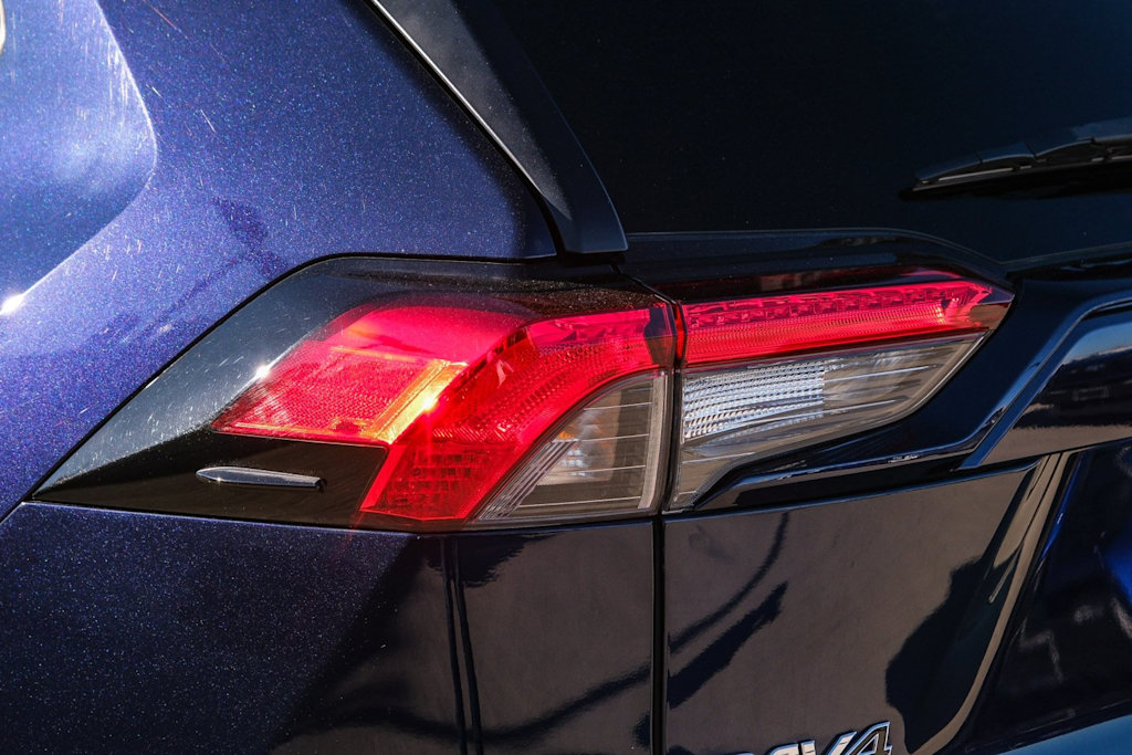 Thumbnail: 2021 Toyota RAV4 - 19