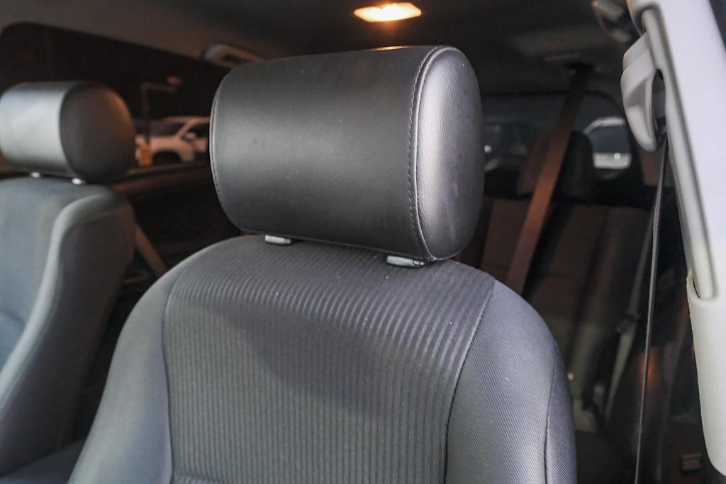 Thumbnail: 2018 Toyota RAV4 - 24