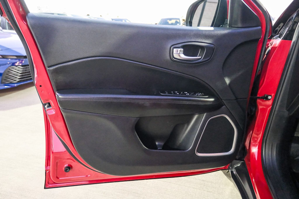 Thumbnail: 2020 Jeep Compass - 27