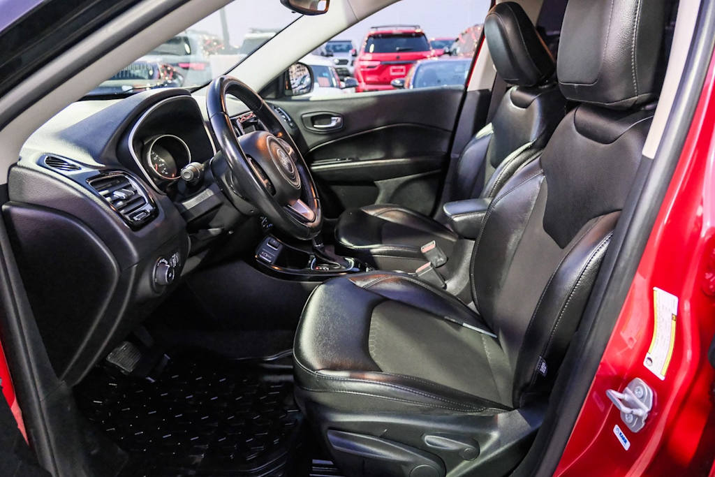 Thumbnail: 2020 Jeep Compass - 9