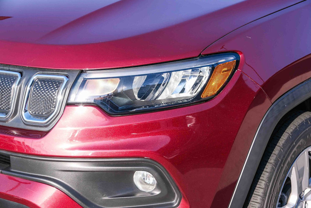 Thumbnail: 2022 Jeep Compass - 20