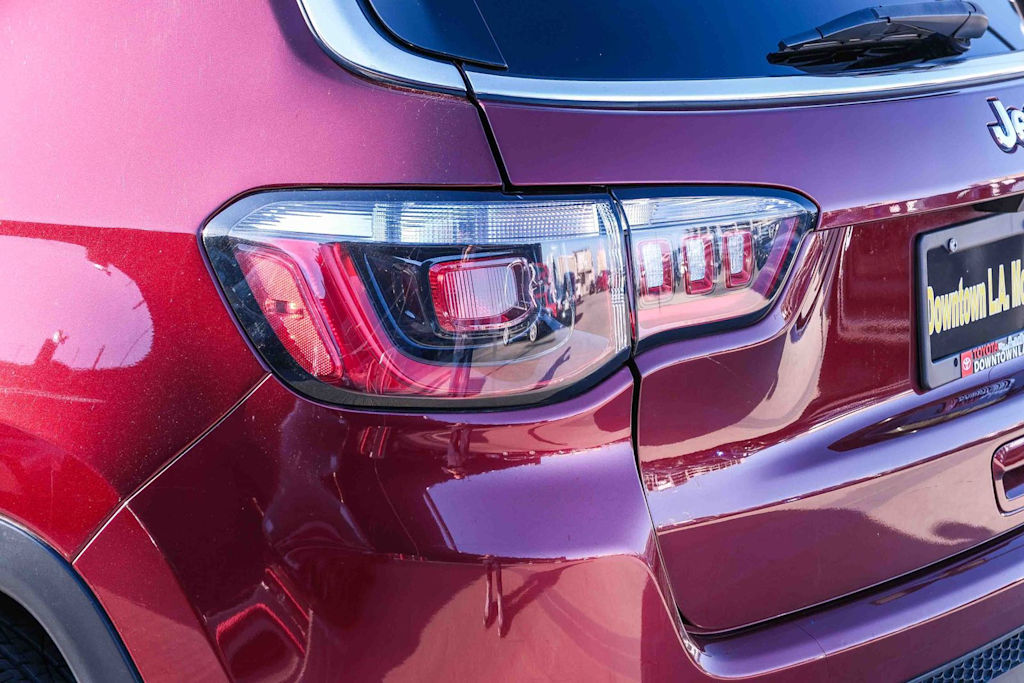 Thumbnail: 2022 Jeep Compass - 16