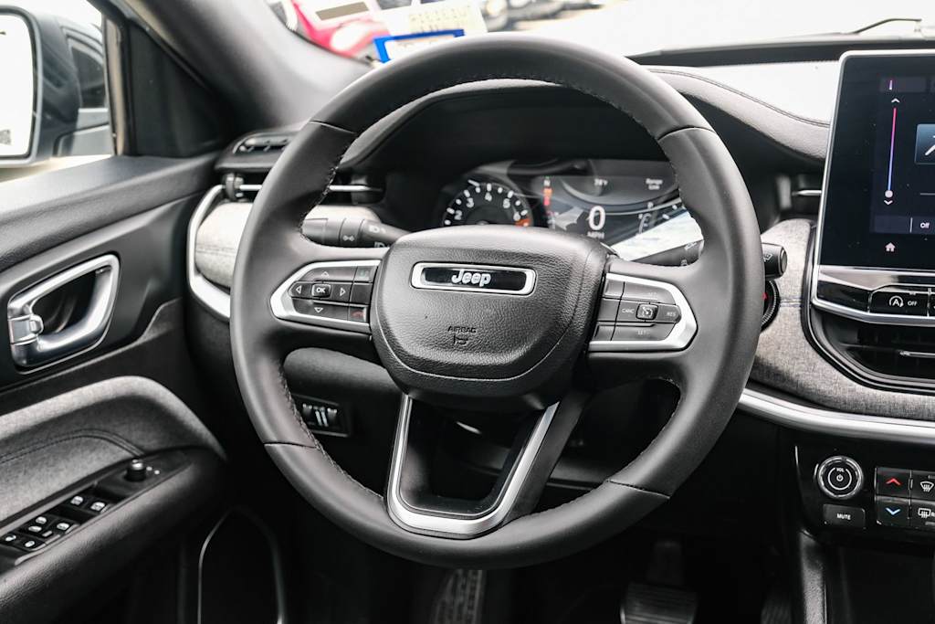 2024 Jeep Compass Latitude - Photo 13