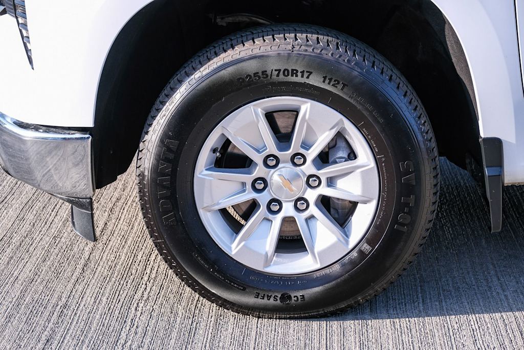 Thumbnail: 2025 Chevrolet Silverado 1500 - 18