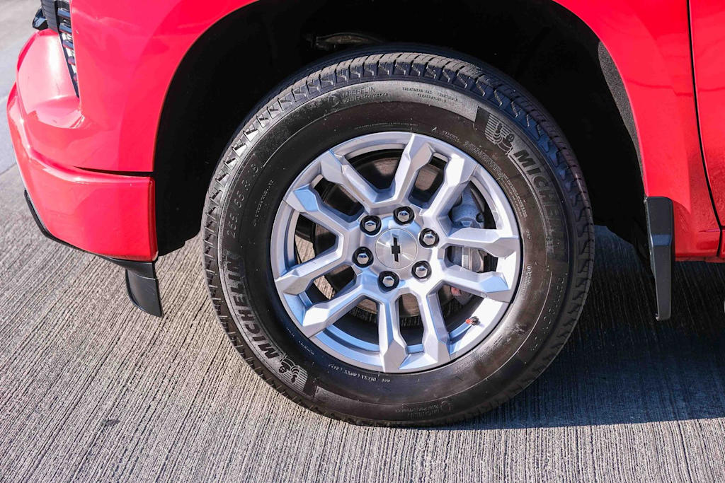 Thumbnail: 2023 Chevrolet Silverado 1500 - 17