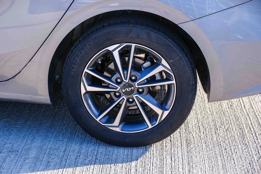 Thumbnail: 2024 Kia Forte - 20