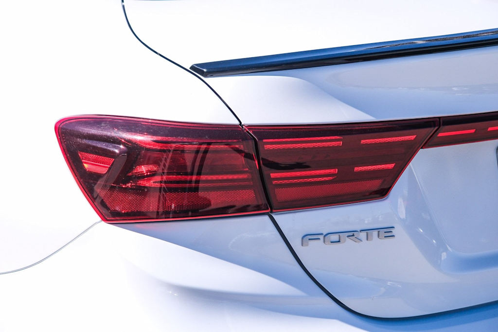 Thumbnail: 2023 Kia Forte - 19