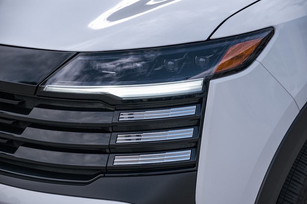 Thumbnail: 2025 Nissan Kicks - 21