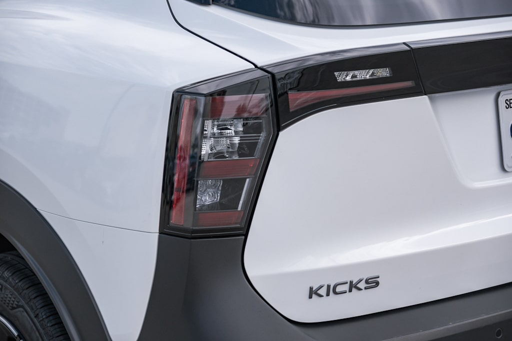 Thumbnail: 2025 Nissan Kicks - 13