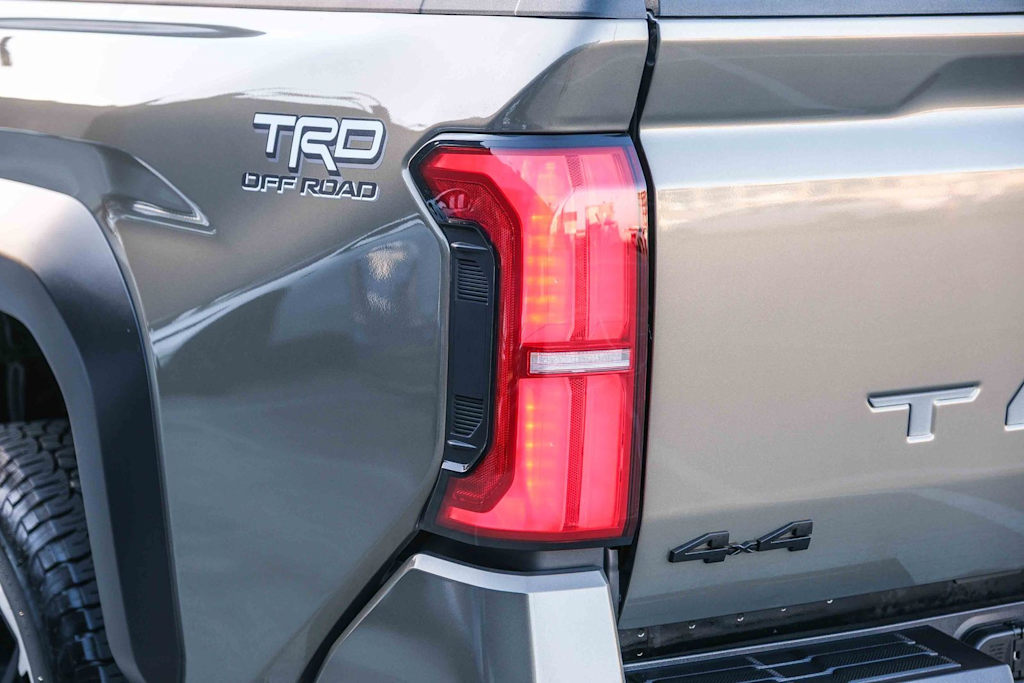 Thumbnail: 2025 Toyota Tacoma - 18