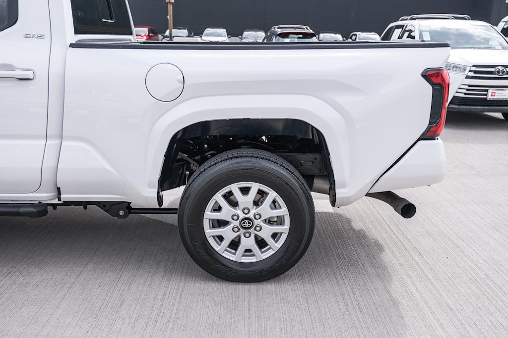 Thumbnail: 2024 Toyota Tacoma - 6