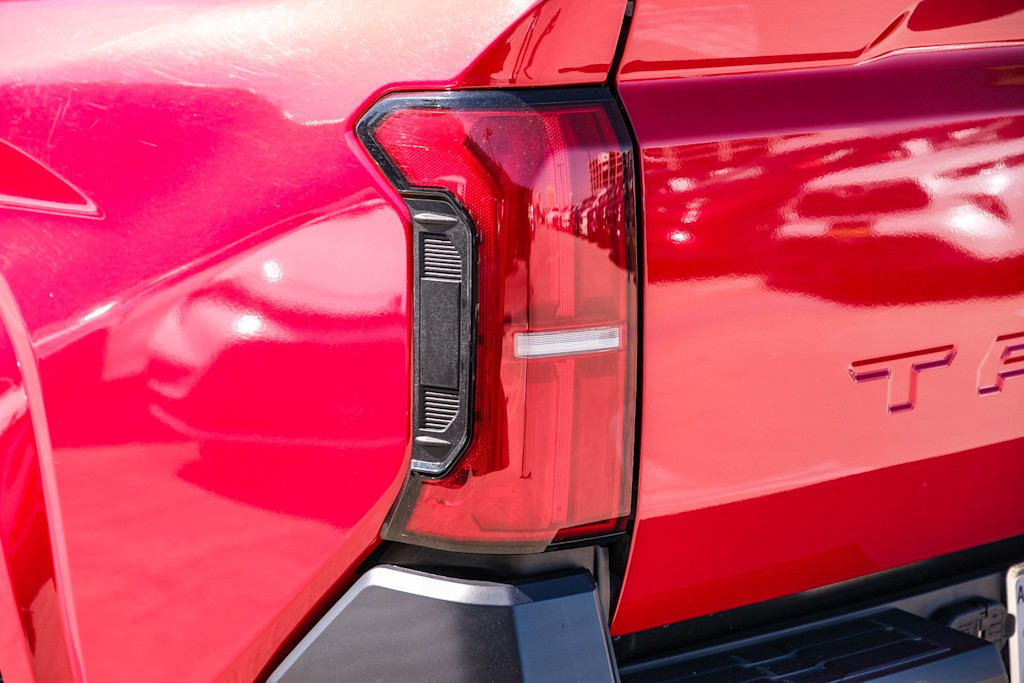 Thumbnail: 2024 Toyota Tacoma - 17