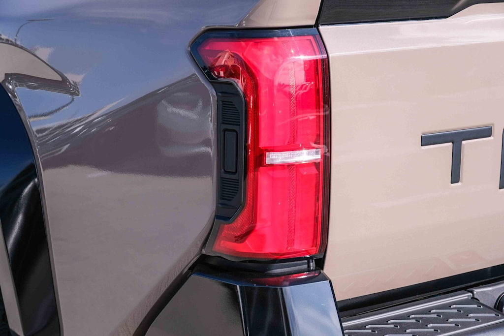 Thumbnail: 2025 Toyota Tacoma - 18