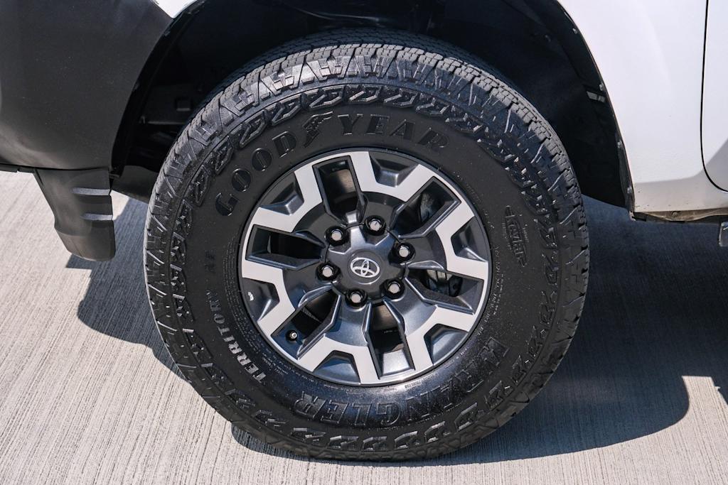 Thumbnail: 2022 Toyota Tacoma - 18