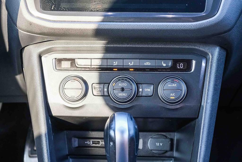 Thumbnail: 2018 Volkswagen Tiguan - 22