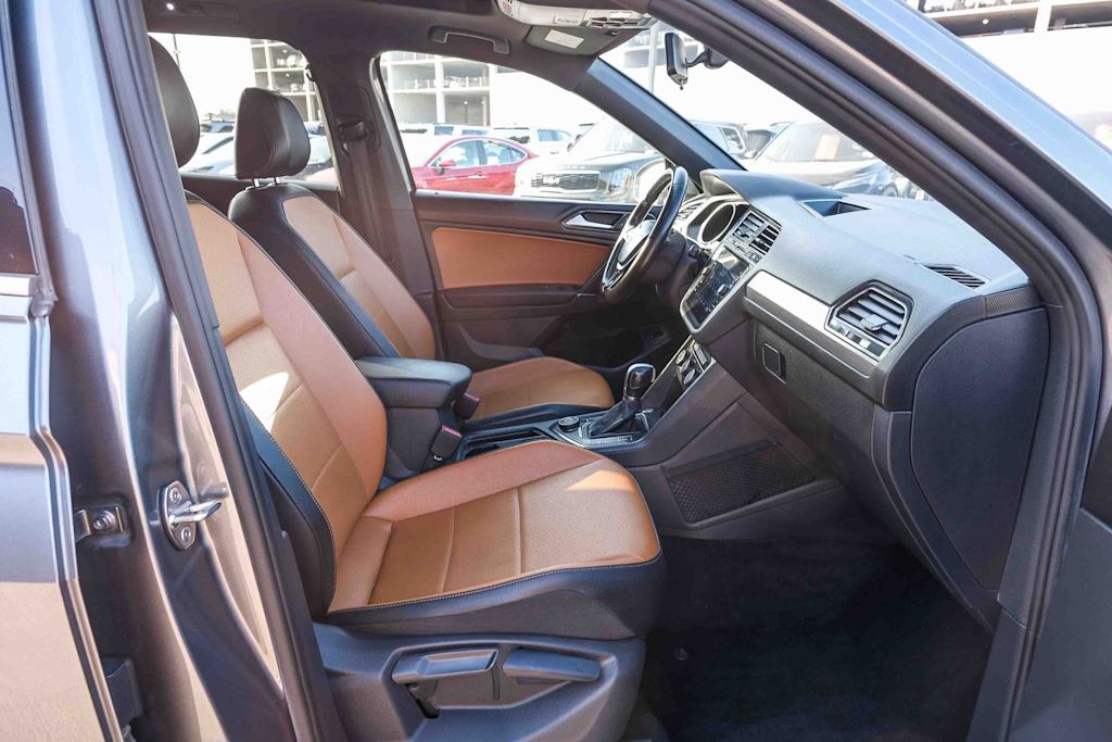 Thumbnail: 2018 Volkswagen Tiguan - 9