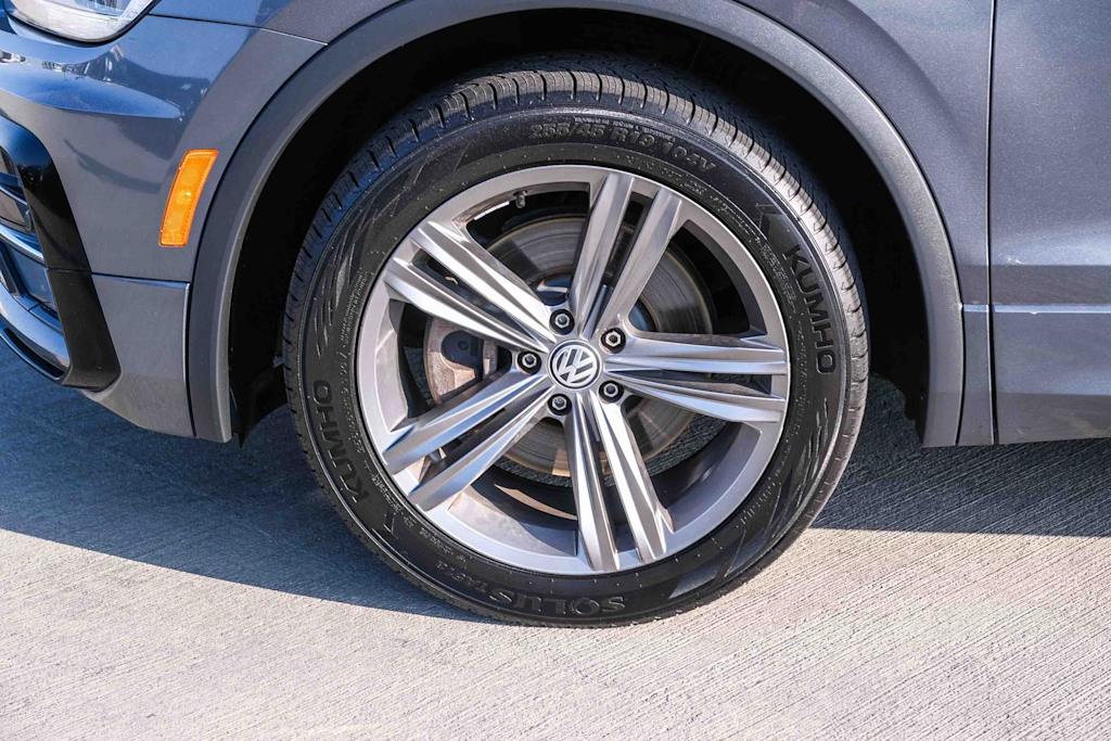 Thumbnail: 2018 Volkswagen Tiguan - 20