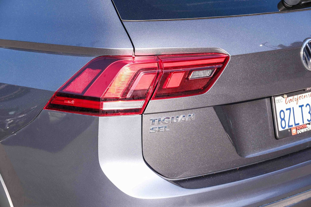 Thumbnail: 2018 Volkswagen Tiguan - 19
